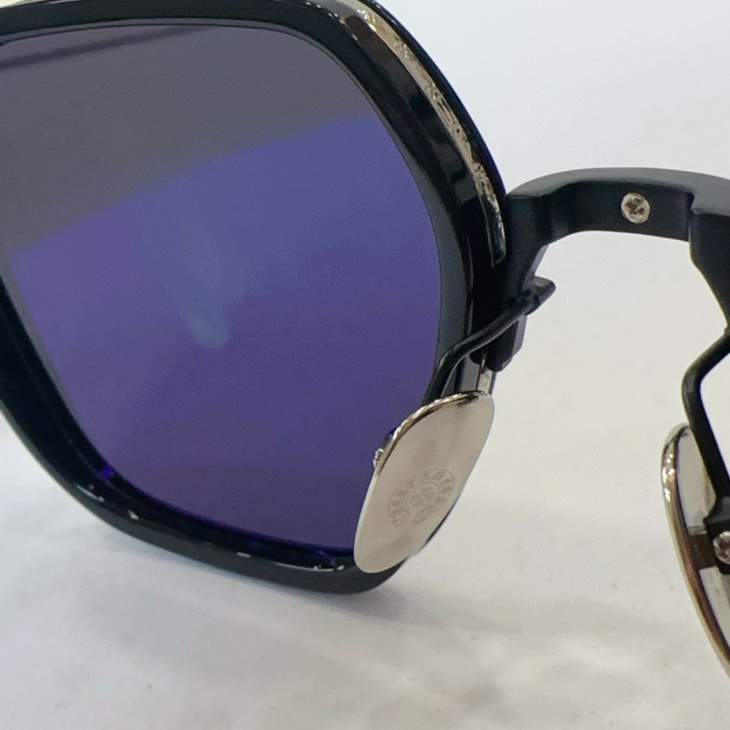 Picture of Chrome Hearts Sunglasses _SKUfw66708600fw